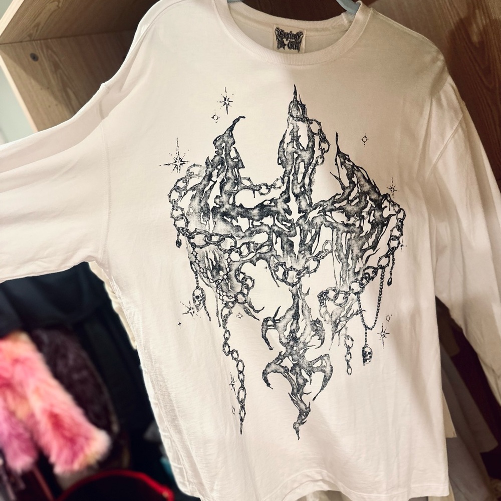 EXPIRED GIRL White Longsleeve Graphic Tshirt⛓️🤍💀